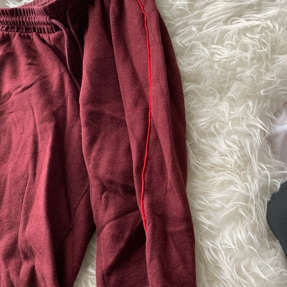 Forever 21 burgundy joggers - Picture 3 of 3